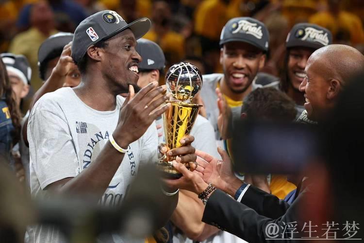 西亚卡姆一对一制胜跳投战胜亚历山大