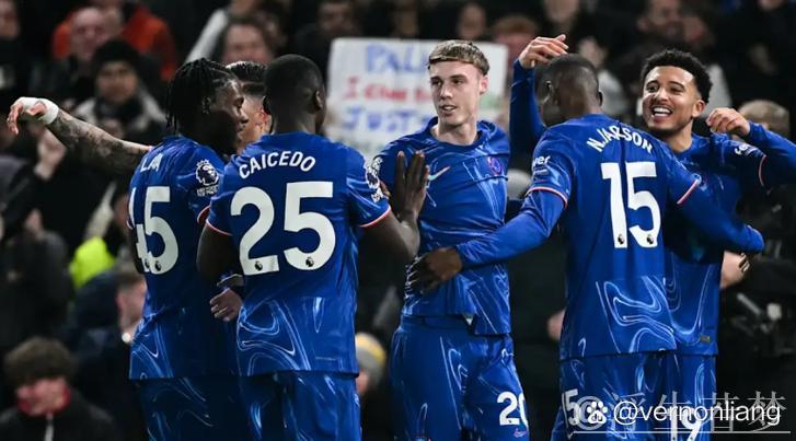 切尔西客场2-1险胜哥本哈根，詹姆斯与恩佐建功，古斯托因伤离场